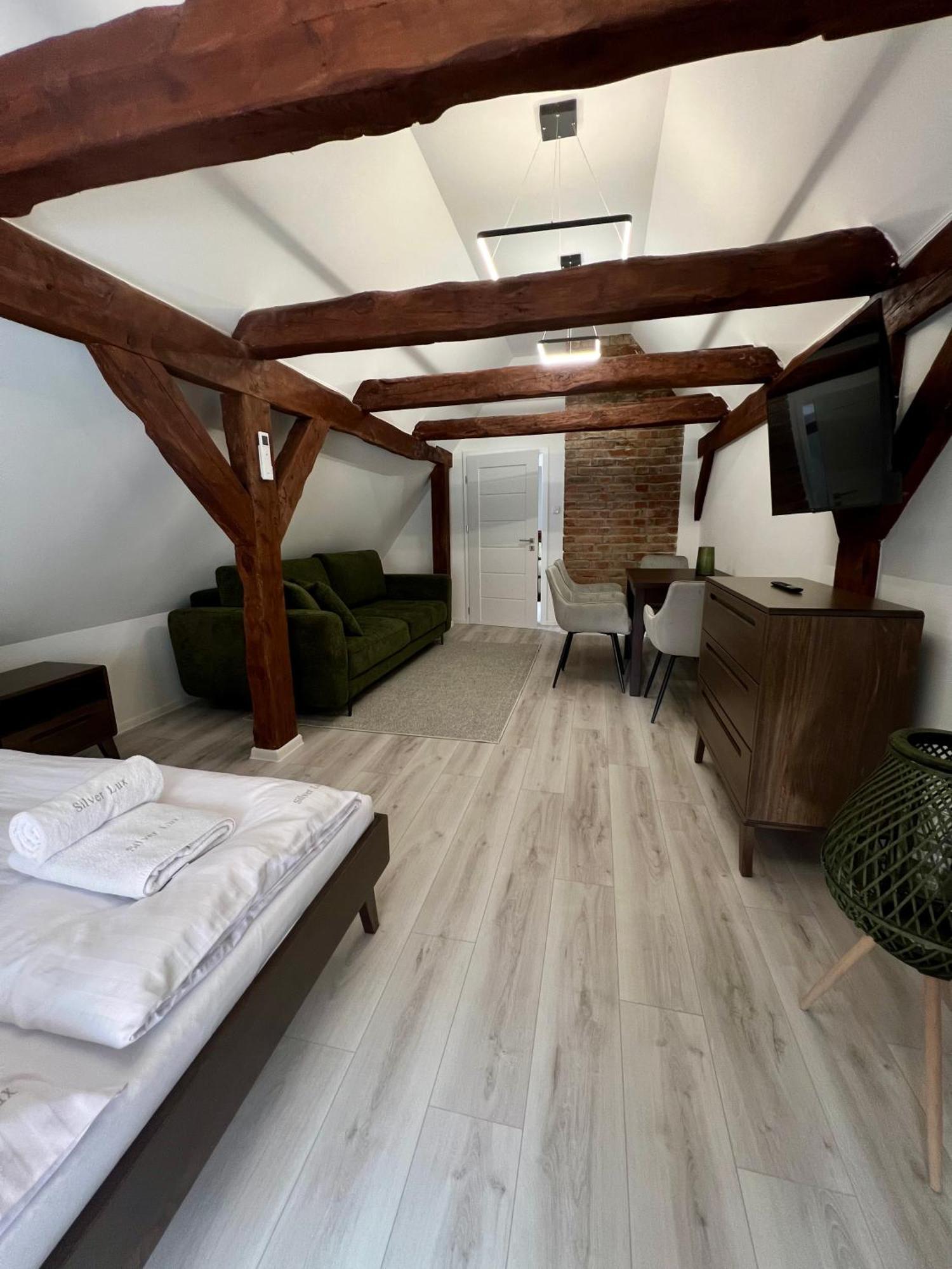 Apartamento Osada Gesin Zabor Exterior foto